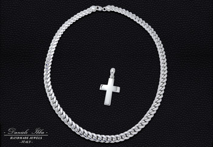 Cuban nacklace with cross
